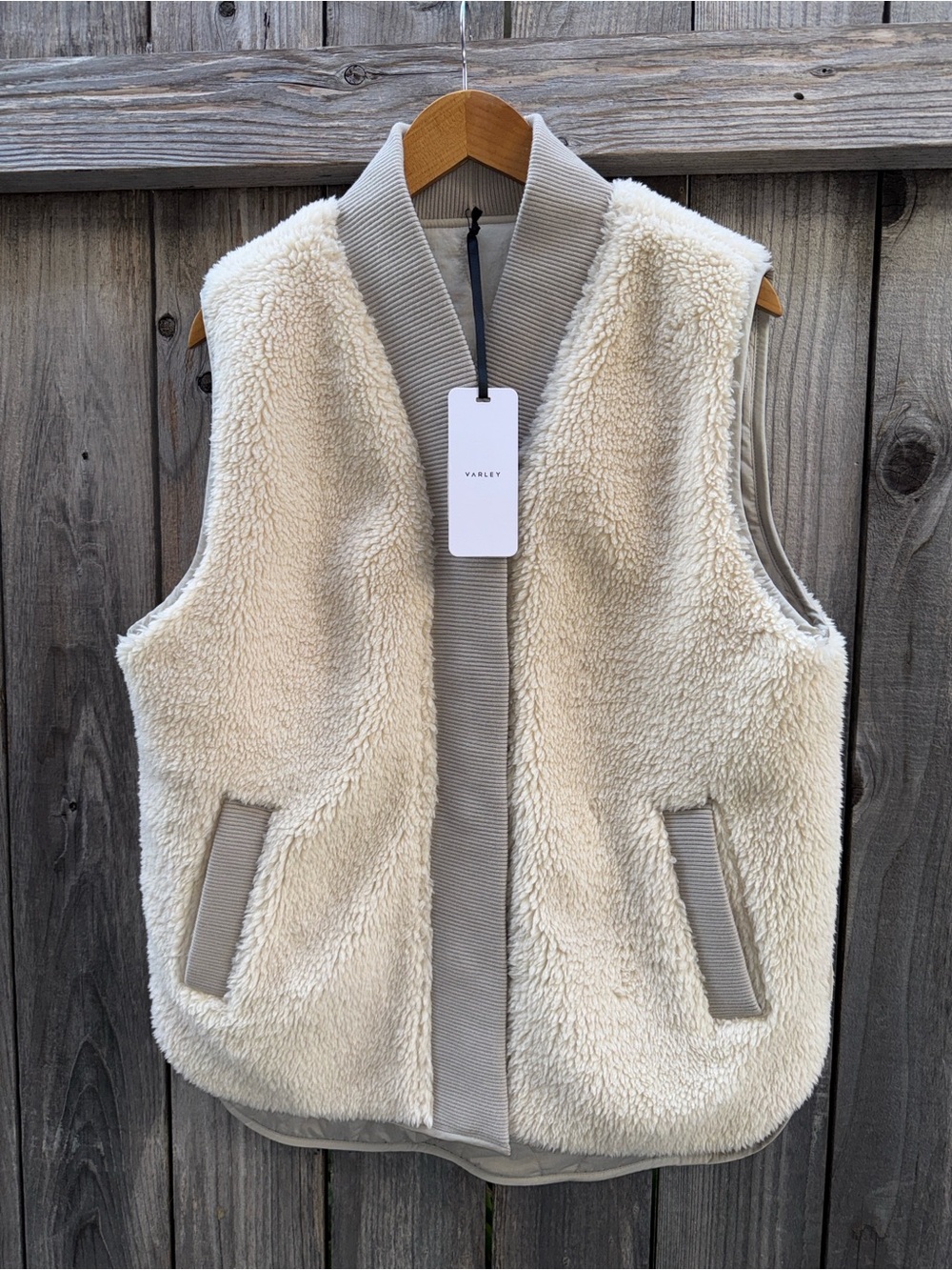 Varley Covey Reversible Quilt Gilet Size Large - Picture 4 of 13